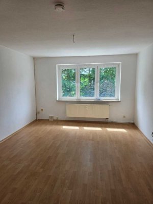 Singlewohnung zum verlieben! 2 -Raumwohnung mit Tageslichtbad im 1. OG