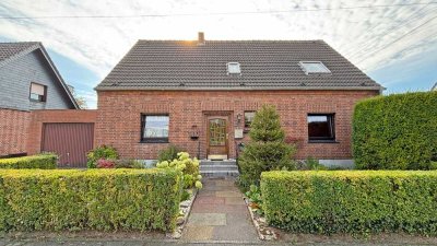 Charmantes Einfamilienhaus mit vermieteter Einliegerwohnung in Xanten-Birten!