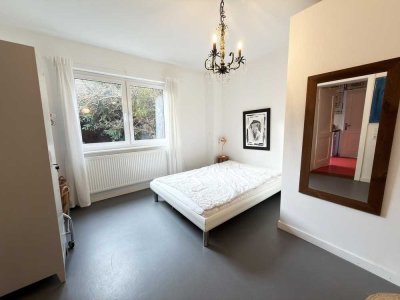 5% Rendite & Provisionsfrei - Möblierte 2-Zimmer-Wohnung in Leonberg - Inkl. Stellplatz & Küche
