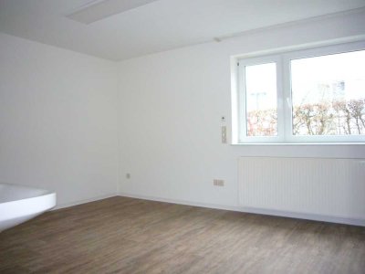 STUDENTEN AUFGEPASST! Schönes WG Zimmer Nähe FH zu vermieten!