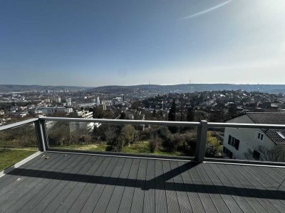 Exklusive 2-Zimmer Dachgeschosswohnung mit Panoramblick am Killesberg