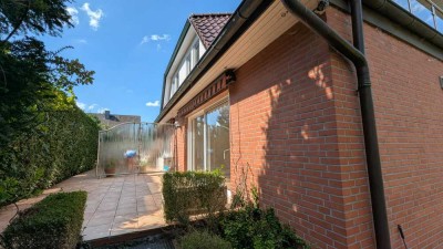 Schöne 2-Zimmer-Wohnung mit eigenem Eingang und Terrasse