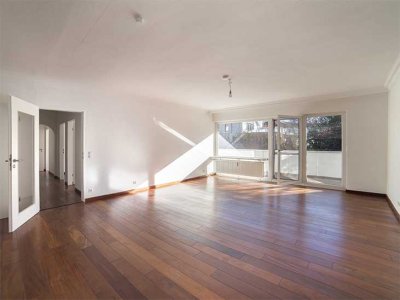 Exklusive 4-Zimmer-Wohnung mit Balkon und EBK in Alt-Solln