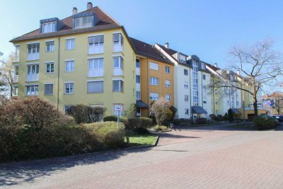Ein Zuhause für Familien im Grünen: Großzügige 4-ZW mit zwei Bädern, TG und Balkon in Nbg-Langwasser