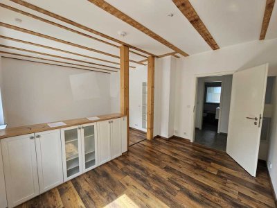 N-Eberhardshof, charmante 2- Zimmer-Gartenwohnung, Tageslichtbad und geschmackvoller EBK