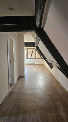 370 € - 41 m² - 2.0 Zi.