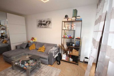 Reizende 1-Zi.-Wohnung * 40m² * gr.  Ostloggia * S-Bahn 500m * Rückgebäude!