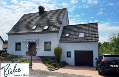 Solides Haus (ren.-bed.) auf Traumgrundstück in begehrter Wohnlage von Mennighüffen