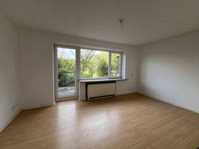 Attraktive 4-Zimmer-EG-Wohnung mit Terrasse und Einbauküche in Hamburg Finkenwerder