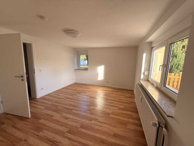 Erstbezug nach Sanierung: attraktive 2,5-Zimmer-Wohnung mit EBK und Terasse in Alsfeld