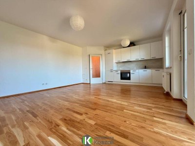 Neuwertige Wohnung mit Ausblick und Terrasse samt Gartenmöglichkeit!
