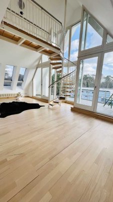 Zuhause mit 2,5 Zimmern und Balkon in Berlin