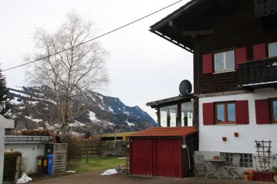 Wohnjuwel/Ferien/Arbeiten/ Pferd und Reiter/ Bergblick im Oberallgäu