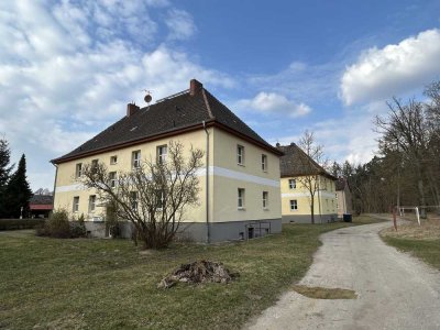 Im Park direkt an der Stepenitz: Neu renovierte DG-Wohnungen in Wolfshagen/Groß Pankow ab 09/25