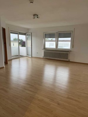 Charmante 1,5 Zi.-Wohnung mit Balkon & Garten in Toplage Nördlingen