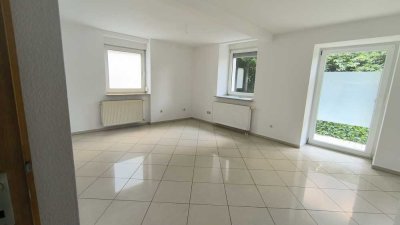 Charmante 3,5-Zimmer-Wohnung mit Terrasse in Poppenroth, Bad Kissingen