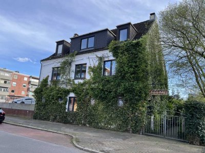 Erstbezug nach Kernsanierung - Moderne 4 ZKB mit 23m2 Südbalkon