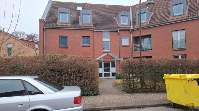 Helle, ruhige 3,5-Zimmer Maisonette- Wohnung 85,5qm zentral in Ahrensburg mit  Kuschel-Charakter