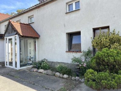 Schöne 3-Zimmer-Dachgeschosswohnung mit Terasse und Einbauküche in Neuhardenberg