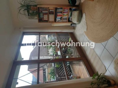 Tauschwohnung: Kleine helle Wohnung gegen größere Zweizimmerwohnung