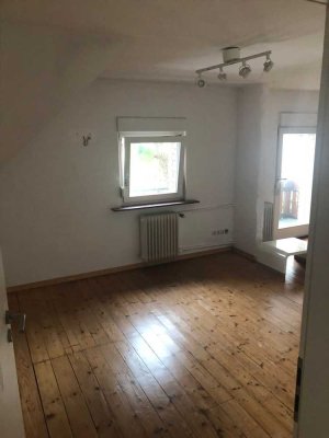 Für 6 Monate zur Zwischenmiete:  2-Zimmer-Whg mit Balkon in Unkel, 500€ WARM, keine weiteren Kosten