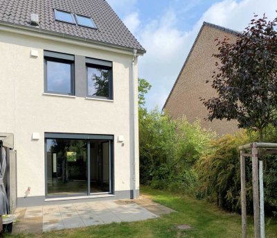 Moderne Maisonnette mit 4-Zimmern und kleinem Garten in Rüdersdorf