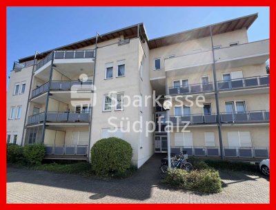 Penthouse-Wohnung mit Garage in zentraler Lage zur Miete