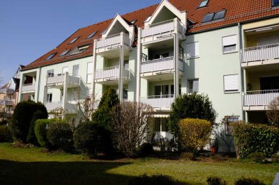 Helle 3 - Zimmer - Gartenwohnung mit Südterrasse in Haunstetten - Süd