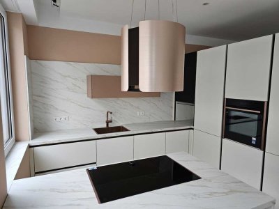 Erstbezug: Luxuriöse, nagelneue 2-Zimmer-Wohnung im 1. OG in Ulm-Mitte