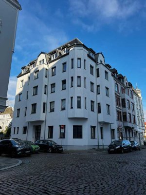 Kernsanierte 3-Zimmer Wohnung mit Balkon/ Citylage