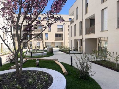 Bezugsfertige, helle 3-Zimmerwohnung mit 140 qm Gartenparadies