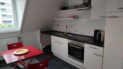 Großzügig geschnittene 2-Zimmer mit Einbauküche im Biebrich