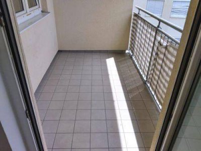 Sonniger 2 ZIMMER-NEUBAU + ruhiger Süd-Balkon 5,3m² + extra Küche möbliert + Lift + letzter Stock!