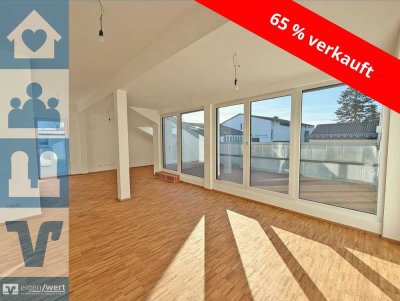 Bezug in Kürze: großzügige 4-Zi.-DG-Neubauwohnung mit Loggia