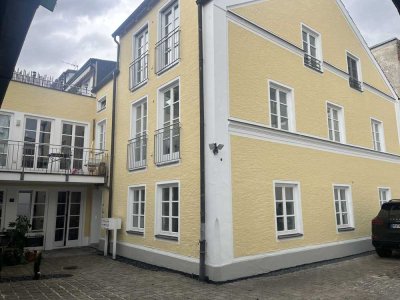Frisch saniert, großzügige 2-Zimmerwohnung im Herzen von Mühldorf