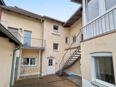 Kapitalanlage oder Eigenheim – möblierte 2-Zimmer-Wohnung mit durchdachtem Grundriss in Amberg