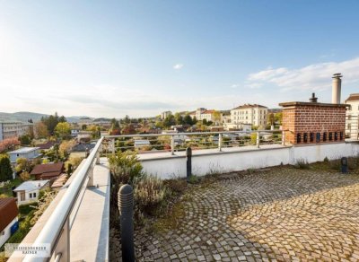 THE SKY GARDEN /// DACHGESCHOSSLOFT MIT EINZIGARTIGEM DACHGARTEN