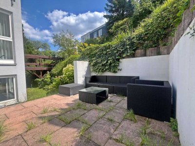 Saniert und sonnig: 2-Zi.-Wohnung mit Terrasse