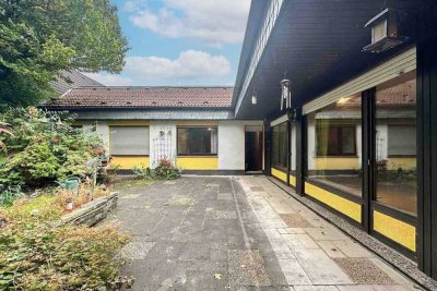 Leverkusen-Rheindorf: Wohnhaus mit Büro, Garten & Wellness – ca. 298 m² Wohn-/Nutzfläche