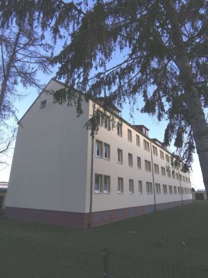Gemütliche 3 Zimmer Dachgeschosswohnung in Reinberg mit Badewanne & Balkon
