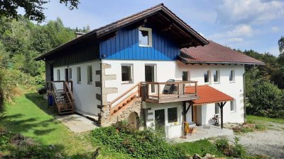 Daxstein/Brotjacklriegel - Traumhaft modernisiertes Landhaus mit Ferienwohnung für € 649.000,--