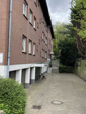 Schöne und gepflegte 2-Raum-DG-Wohnung in Grevenbroich