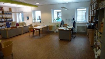 Zukunftssicheres Wohn- und Geschäftshaus mit attraktiver Rendite in zentraler Lage