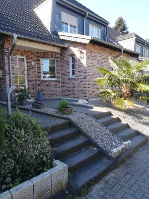 Attraktives und gepflegtes 4-Zimmer-Reihenhaus zur Miete in Alsdorf, Alsdorf Warden