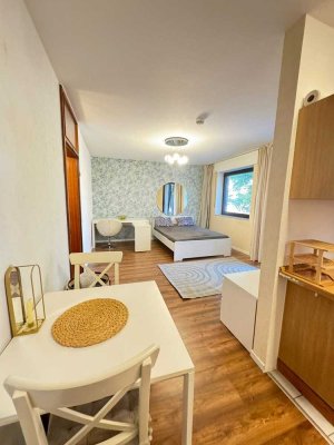 Top Kapitalanlage – 1-Zimmer-Appartement inkl. 2 Garagen in zentraler Lage Hürth-Efferen - Privat