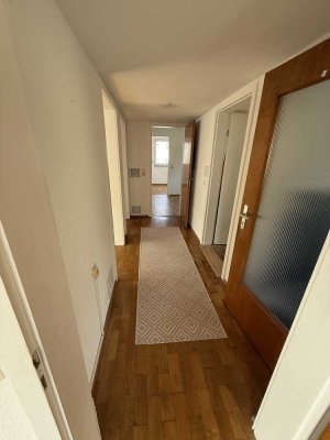 Zentral gelegenes, freistehendes Mehrfamilienhaus mit drei Wohneinheiten in Crailsheim