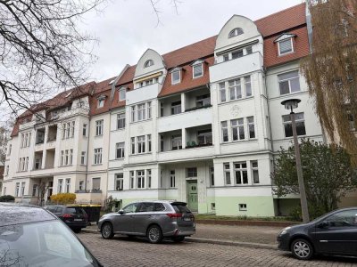 Wohnidyll mit Altbau-Charme in grüner Oase – Stadtfeld Ost
