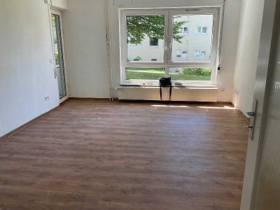 Schöne 3-Zimmer Wohnung mit neuen Bodenbelägen und Balkon zu vermieten