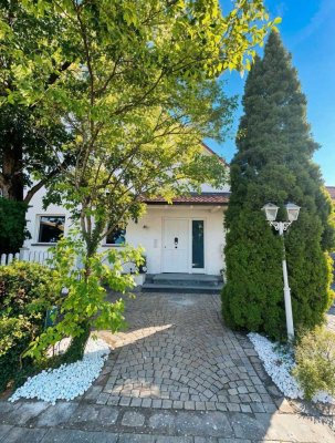 Hochwertiges Einfamilienhaus mit traumhaftem Garten & Wellnessbereich