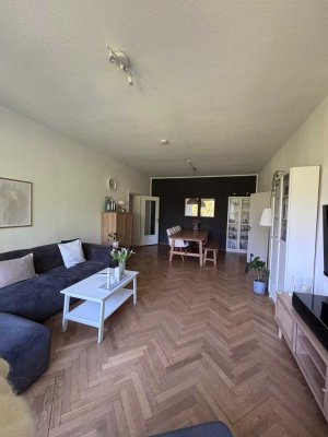 Möblierte 3-ZKB-Altbauwohnung im Kreuzviertel – befristete Untermiete